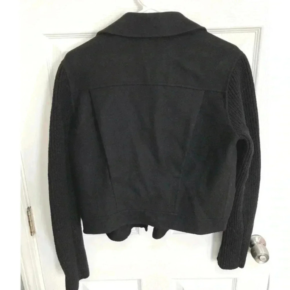 Saks Fifth Avenue I 8 - Picture 4 of 8